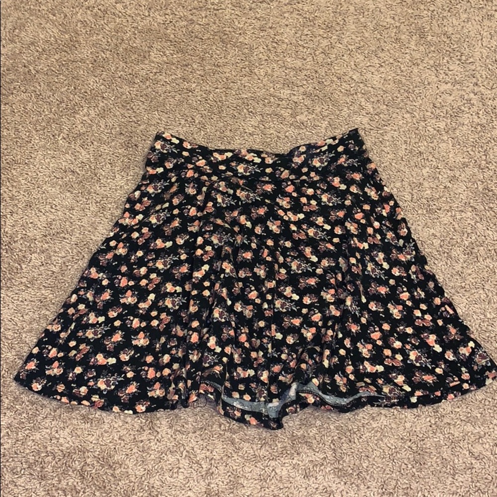 Rue 21 mini skirt, floral print